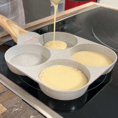 POELE A PANCAKE COOK IN 4